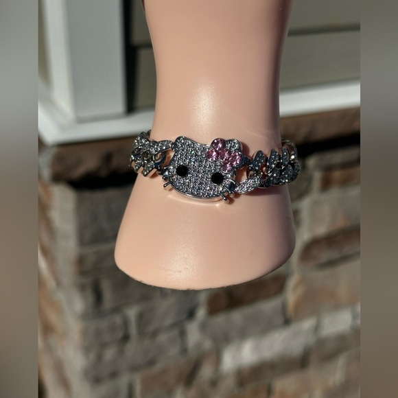 💕New💕 Hello Kitty Cuban Link Bracelet - Picture 3 of 7